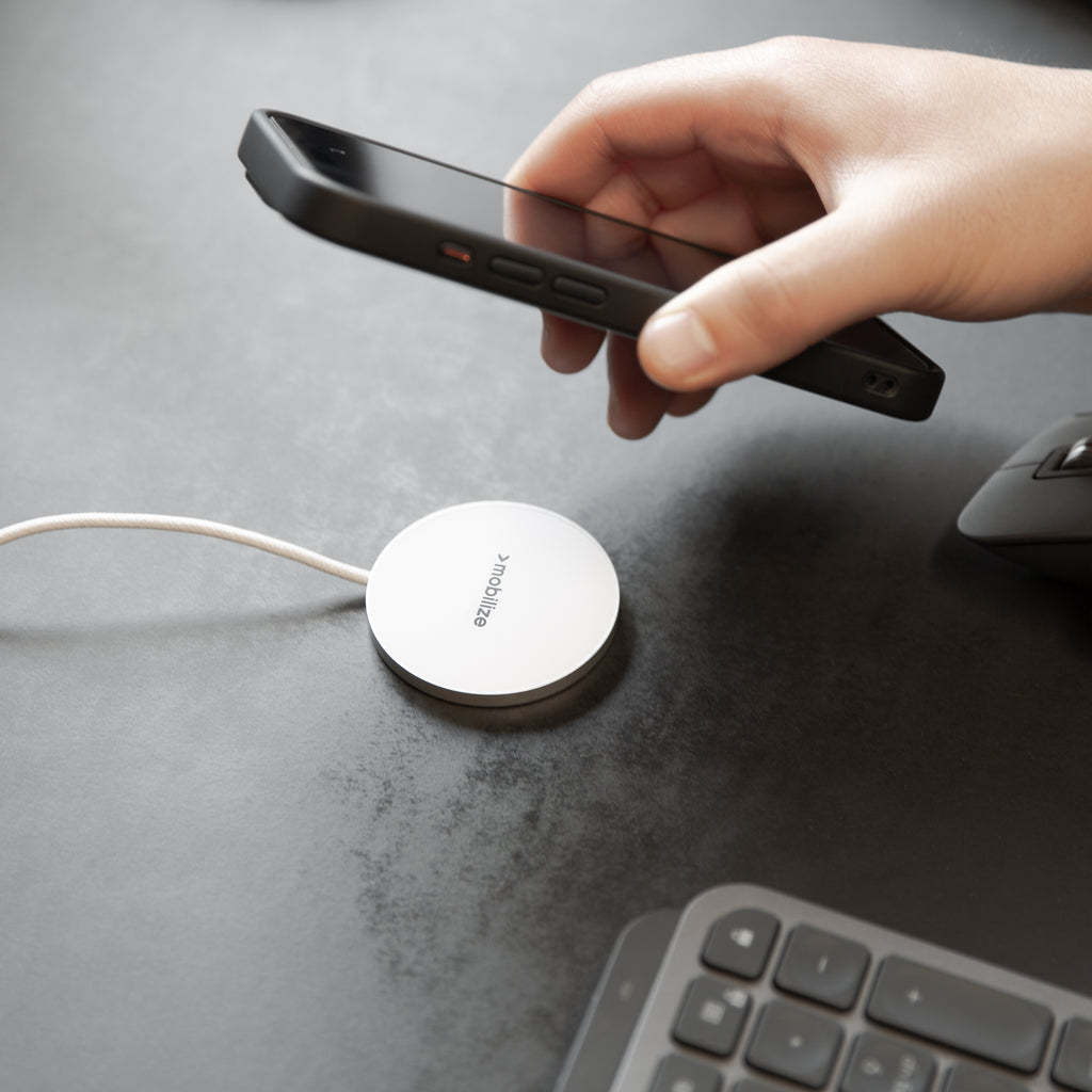 Mobilize Magnetic Wireless Charger Magsafe Compatible 25W Qi2.2 White Aluminium